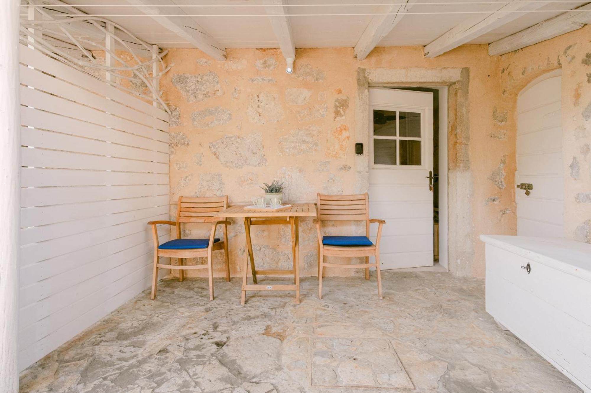 Pavi Apartments Romantic Stone House K13 Kornić Εξωτερικό φωτογραφία
