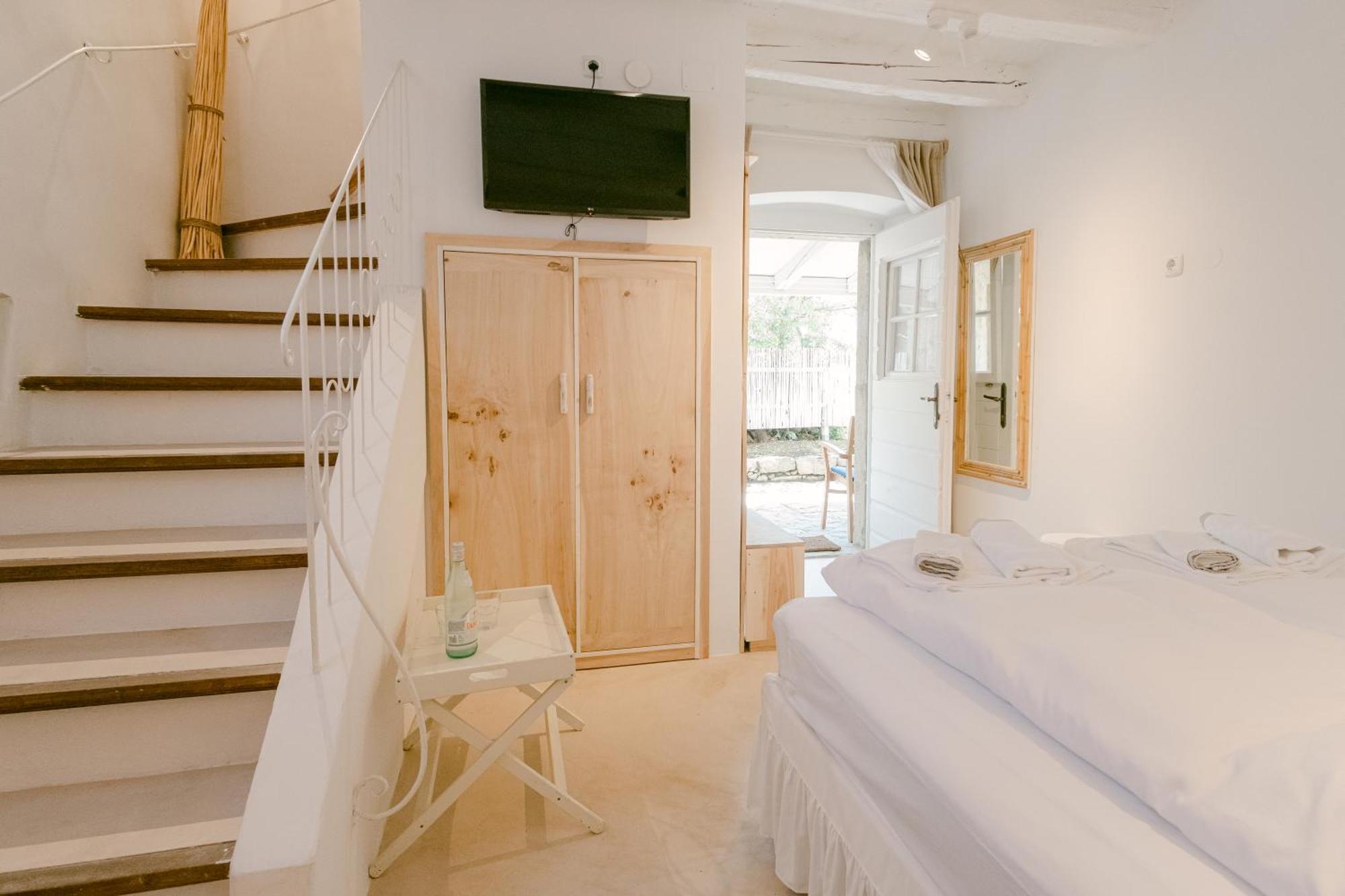 Pavi Apartments Romantic Stone House K13 Kornić Εξωτερικό φωτογραφία